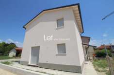 Foto BIFAMILIARE di 4 vani e di 155 mq (CORDIGNANO) rif. AB30_5