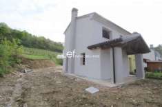 Foto BIFAMILIARE di 5 vani e di 145 mq (FOLLINA) rif. AH06