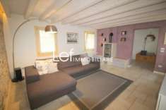 Foto BIFAMILIARE di 5 vani e di 237 mq (SERNAGLIA DELLA BATTAGLIA) rif. AB02_18
