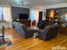 Foto BIFAMILIARE in Vendita, pi di 6 Locali, 270 mq, BROZOLO (Brozol