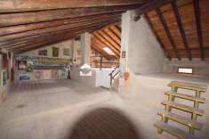 Foto BIFAMILIARE in Vendita, pi di 6 Locali, 480 mq, VOLPAGO DEL MON