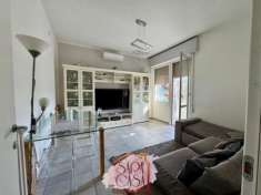 Foto BILOCALE AL PRIMO PIANO RECENTEMENTE RIMODERNATO