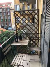 Foto Bilocale arredato con balconcino