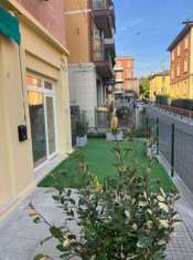 Foto BILOCALE COMPLETAMENTE RISTRUTTURATO IN ZONA SERVITISSIMA e AREA CORTILIVA ESCLU