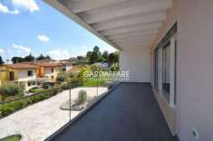 Foto BILOCALE DI NUOVA COSTRUZIONE CON PARZIALE VISTA LAGO A POLPENAZZE DEL GARDA