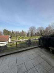 Foto Bilocale in vendita a Arona