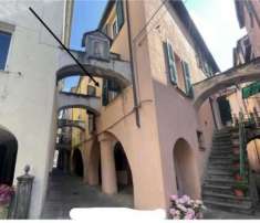 Foto Bilocale in vendita a Varese Ligure