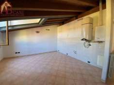 Foto Bilocale Mansarda