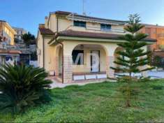 Foto BOISSANO - VILLA INDIPENDENTE CON BOX DOPPIO E GIARDINO