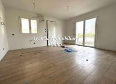 Foto Borgo S. L. - Terratetto con garage e giardino