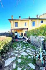 Foto Borgo S Lorenzo terratetto mq 80 giardino mq 150
