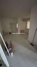 Foto BOTTEGA VENDESI BILOCALE LIBERO IN OTTIMA POSIZIONE