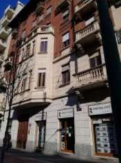 Foto Box auto 18 mq  in Vendita a Torino