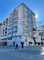 Foto Box in vendita a Bari