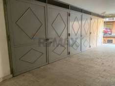 Foto Box in vendita a Camporotondo Etneo