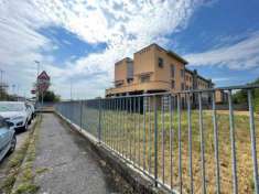 Foto Box in vendita a Gessate - 24mq