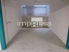 Foto Box in vendita a Paese