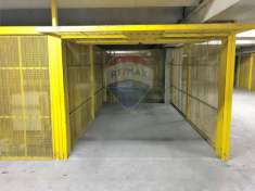 Foto Box in vendita a Parma