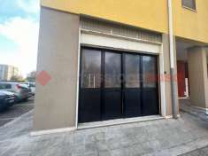 Foto Box in vendita a Taranto