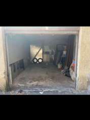 Foto Box in vendita a Zafferana Etnea