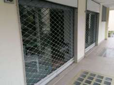 Foto Canegrate VENDESI negozio con magazzino