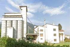 Foto Capannone in Vendita, 1 Locale, 2317 mq, Santorso