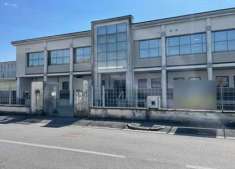 Foto Capannone in Vendita, 1 Locale, 4097 mq, Quinzano d'Oglio