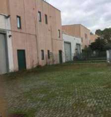 Foto Capannone in Vendita a Casarile