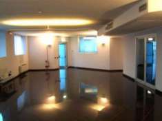 Foto Capannone in Vendita a Cavenago di Brianza