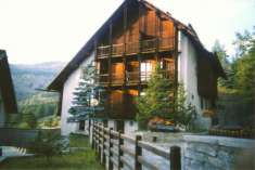 Foto Caratteristico BILOCALE, BALCONE in legno e BOX AUTO privato