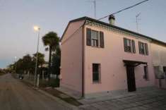 Foto Casa abbinata con servizi