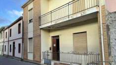 Foto CASA AFFIANCATA in Vendita, pi di 6 Locali, 200 mq, SOLARUSSA