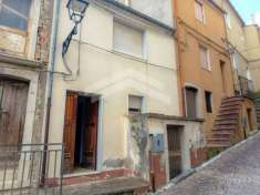 Foto Casa cielo terra con giardino a Castelbottaccio