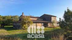 Foto CASA COLONICA CON ATTREZZAIA