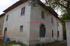 Foto CASA COLONICA in VENDITA a ASCOLI PICENO