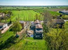 Foto Casa colonica in vendita a Cadelbosco Di Sopra