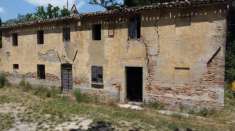 Foto Casa colonica in vendita a Cartoceto