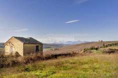 Foto Casa colonica in vendita a Corridonia