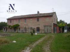 Foto Casa colonica in vendita a Fano