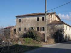 Foto Casa colonica in vendita a Pistoia - 20 locali 600mq