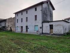 Foto Casa colonica in vendita a Rivignano Teor - 8 locali 260mq