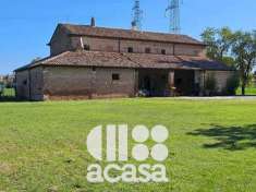 Foto CASA COLONICA VINCOLATA DA RISTRUTTURARE