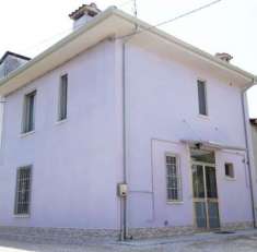 Foto Casa con Dependence