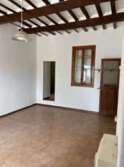 Foto CASA CON DUE APPARTAMENTI