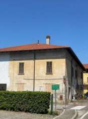 Foto CASA DELLA NONNA DI 4 LOCALI + BOX E MAGAZZINO