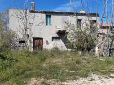 Foto Casa di campagna in Contrada Reille
