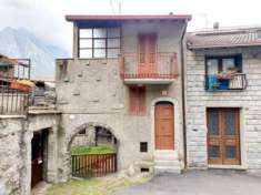Foto Casa di campagna in Via San Obizio
