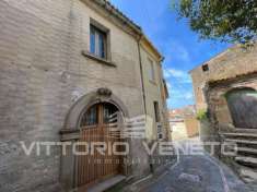 Foto Casa di paese nel centro storico di Ogliastro Cilento
