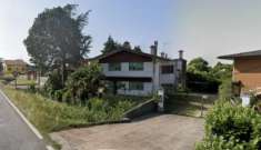Foto Casa di testa quadricamere pi studio e giardino