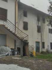 Foto Casa in linea da ristrutturare